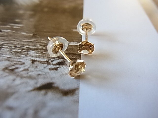 K18 4prongsetting citrine シトリン一粒18金ジュエリーピアス | iichi