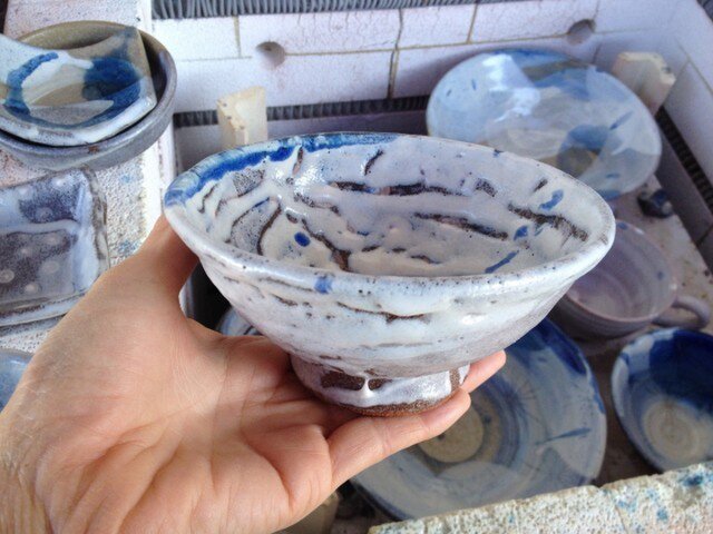 雪柄の藁灰釉ちゃわんの画像1枚目