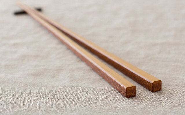 竹箸 燻し煤竹 拭き漆 22.5cm | iichi 日々の暮らしを心地よくする 