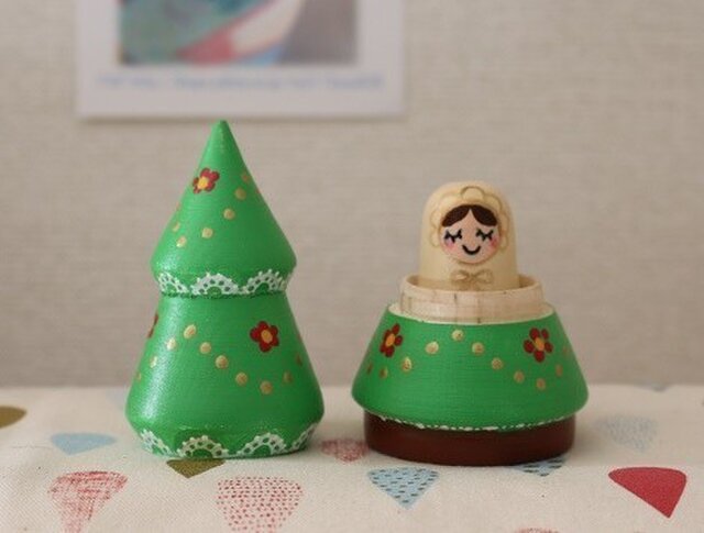 レースのクリスマスツリーマトリョーシカ Iichi ハンドメイド クラフト作品 手仕事品の通販