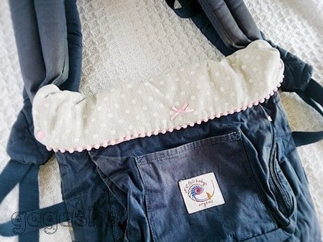エルゴ首カバー グレードット ピンク 抱っこ紐パッドの画像1枚目