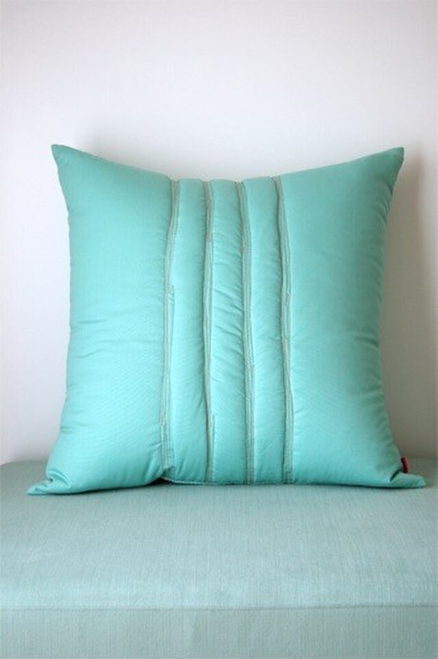 Quilt cushion (L) / jade greenの画像1枚目