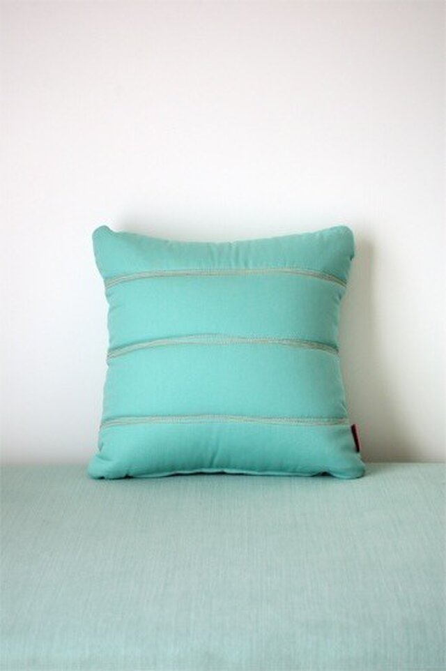 Quilt cushion (S) / jade greenの画像1枚目