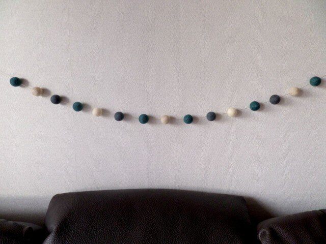 Felt ball garland【Hecate】の画像1枚目