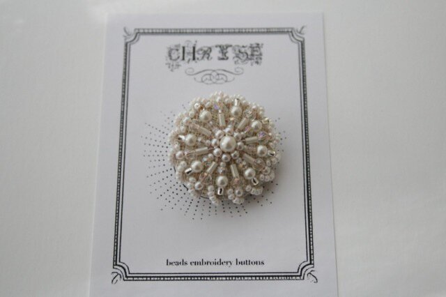 ビーズ刺繍のボタン no.1506 | iichi 日々の暮らしを心地よくする