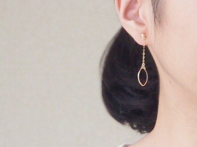 *ノンホールピアス*スクエアワイヤーのレモンシェイプの画像1枚目