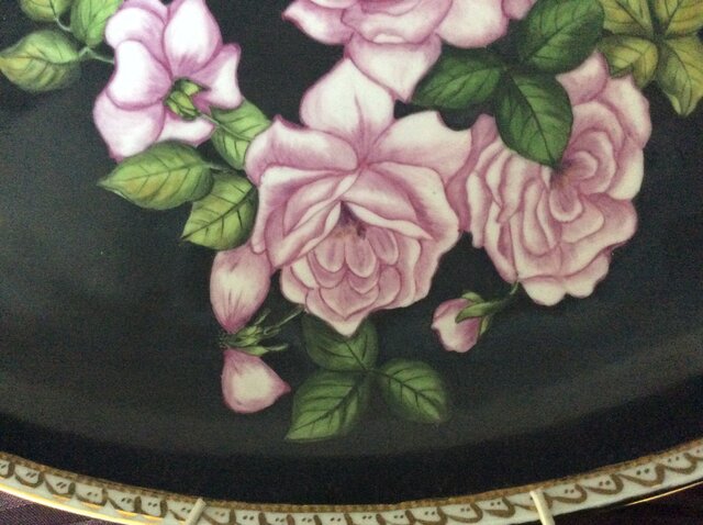 薔薇の花の絵皿-