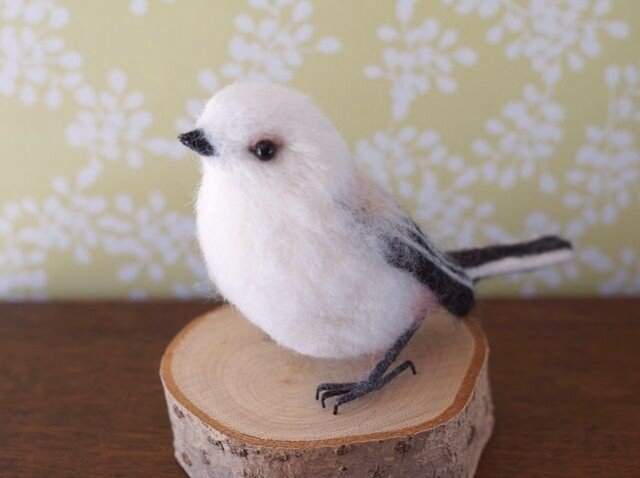 シマエナガ 15号 | iichi 日々の暮らしを心地よくするハンドメイドや