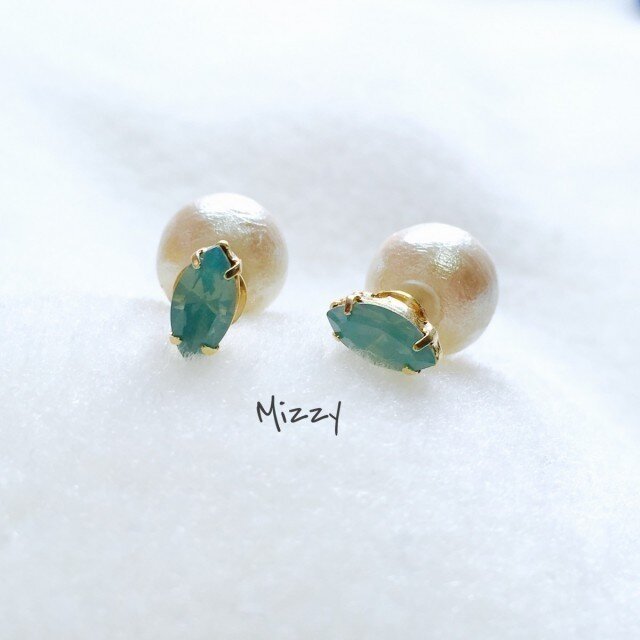 パシフィックオパールのスワロフスキー コットンパールキャッチ付き