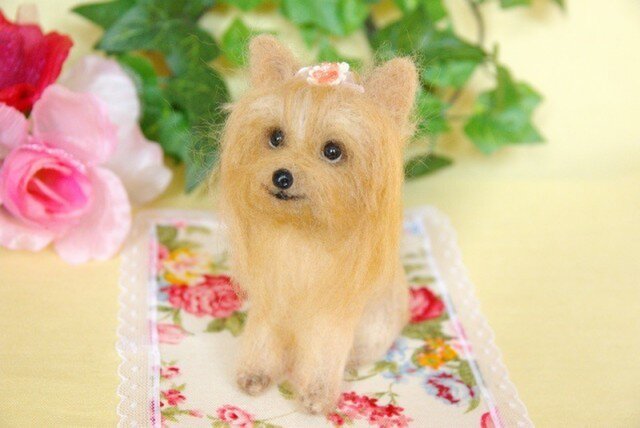 ♡Y様♡即購入okd　ヨークシャーテリア　伏せポーズ　ハンドメイド　犬 MILK様❤チワワ ポメラニアン プードル ヨークシャーテリア