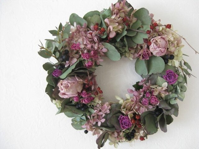 バラとミナズキのwreathの画像1枚目