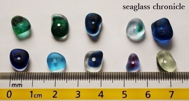 穴開け済み素材さざれ風①の画像1枚目