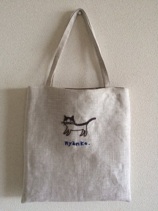 おさんぽバッグ　ニャンコ
