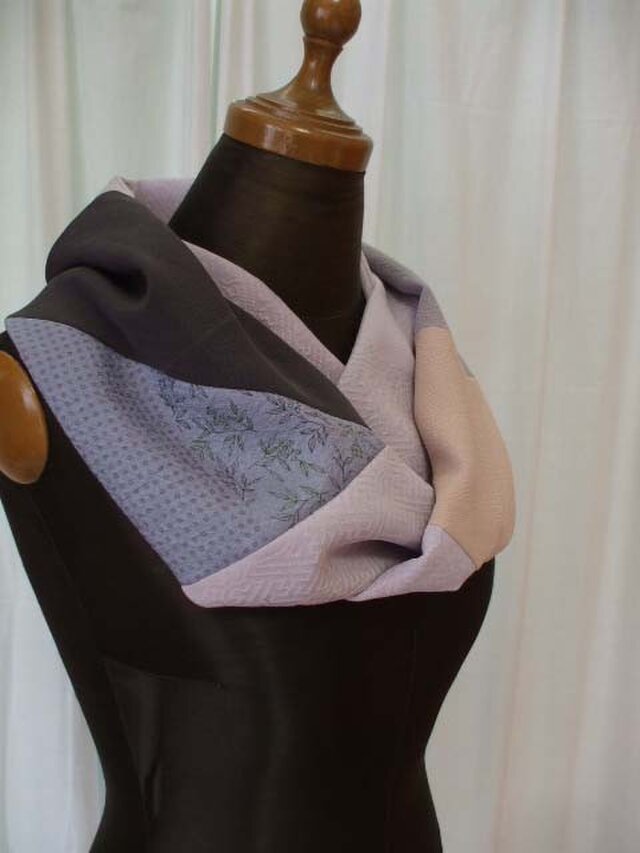 絹　縮緬からはんなり春らしいスヌード