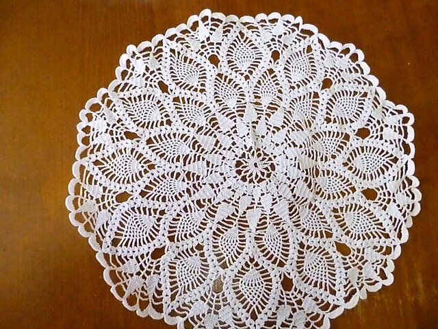 レース編みドイリー | iichi 日々の暮らしを心地よくする