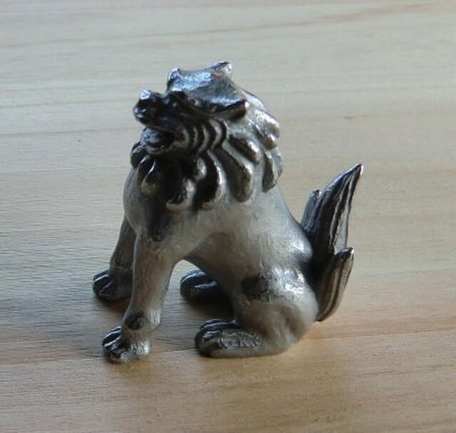 古い 土人形 狛犬 割れ欠け 古道具 アンティーク 古い 土人形 獅子と狛犬 郷土人形 古道具 白に青 アンティーク