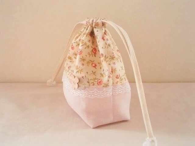 かわいいピンクの花柄巾着 Iichi ハンドメイド クラフト作品 手仕事品の通販