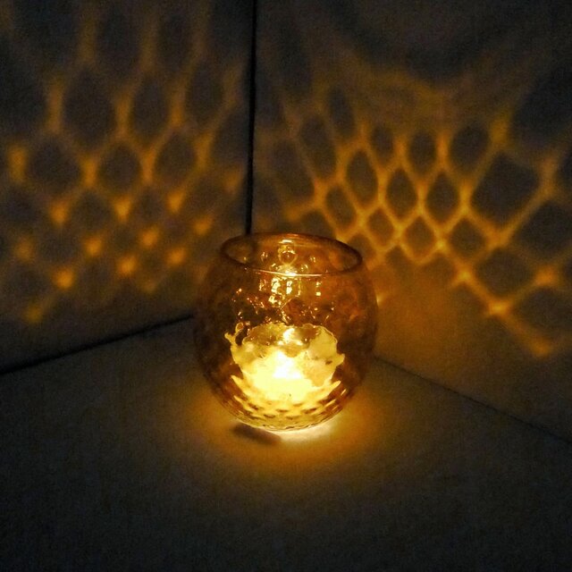 黄色のダイヤ柄キャンドルホルダーの画像1枚目