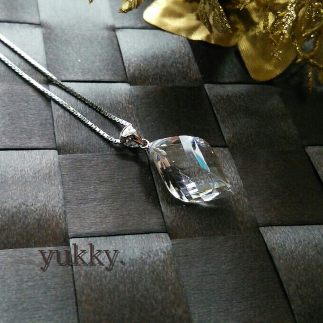 宝石質クリスタルAAA☆多面カットネックレス