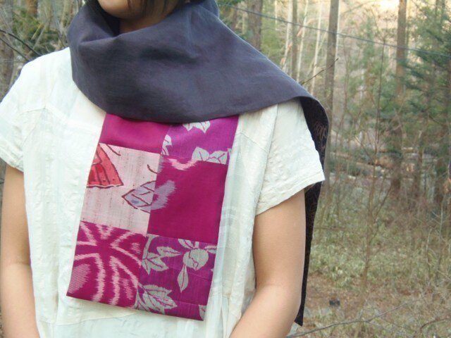 春風スカーフ<ブローチ付>HS002 銘仙パッチワーク×綿麻の画像1枚目
