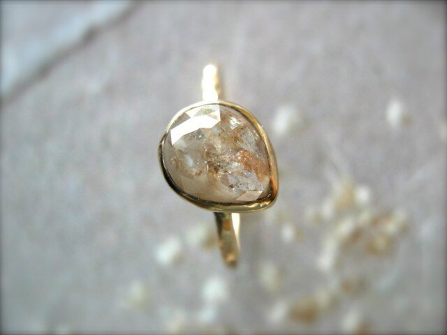 Pink Translucent Diamond Ringの画像1枚目