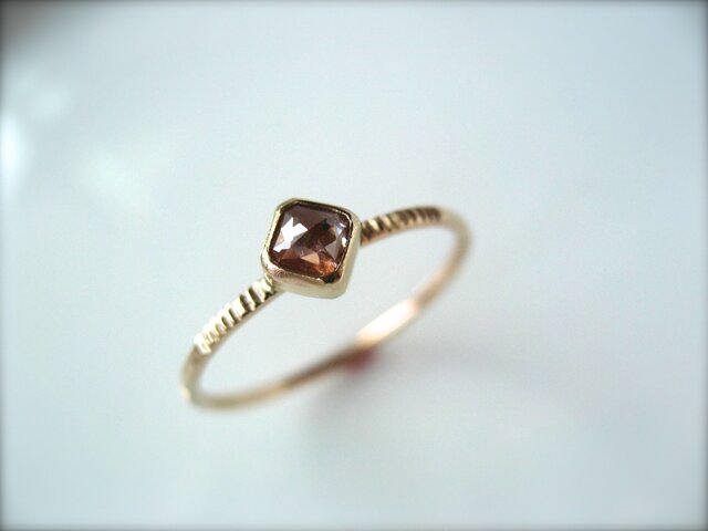 Red Baby Diamond Ringの画像1枚目