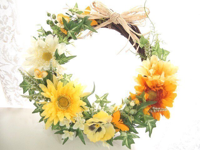 SOLD OUT ハッピーイエローのお花たち*春の森のリースの画像1枚目