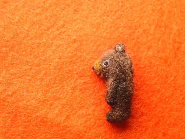 ちいさなこぐまのブローチの画像1枚目