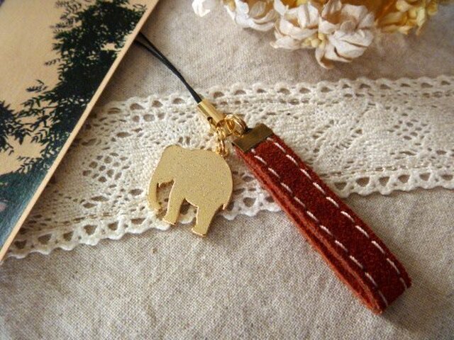 【最終セール☆】かわいいゾウのスウェードストラップ<茶>の画像1枚目