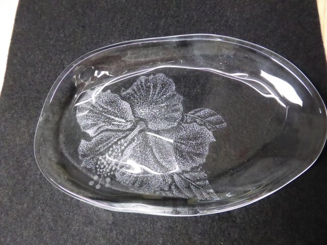 グラスリッツエン ナッツ皿 花画の画像1枚目