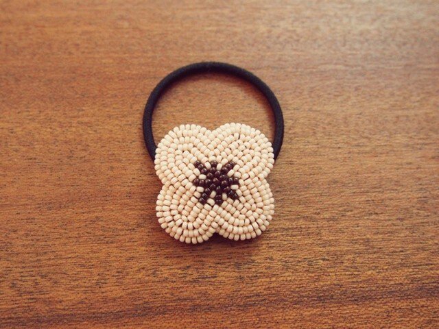 ohana-sixビーズ刺繍ヘアゴムの画像1枚目
