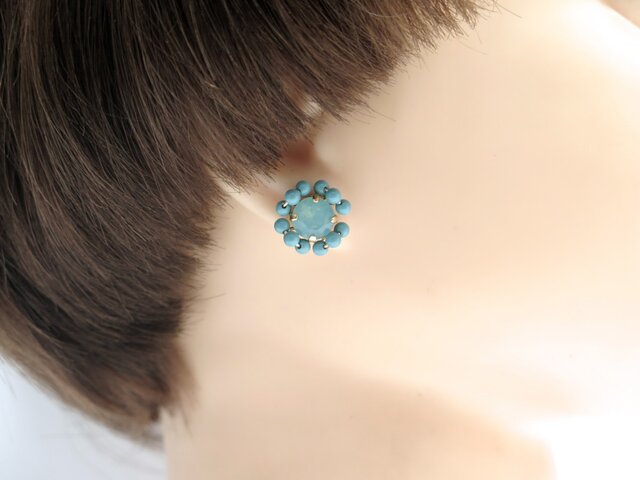 スワロフスキー ビジュー ピアス < jade green >の画像1枚目