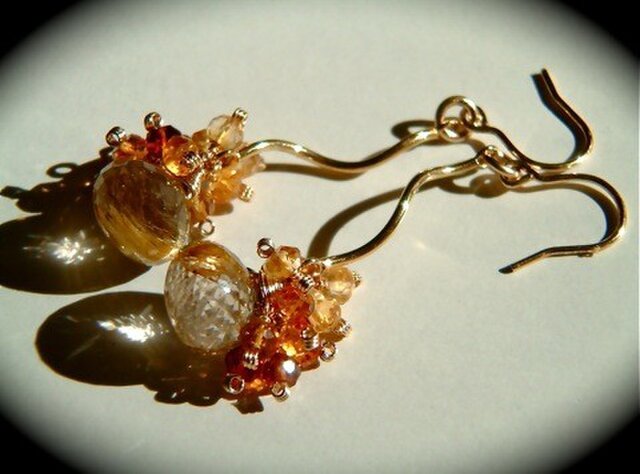 『 Shining +』pierce K14GFの画像1枚目