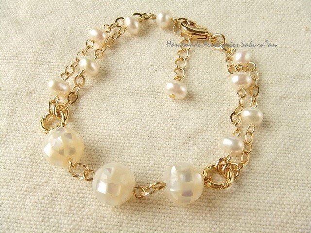 sold/モザイクシェルのブレスレット(B0300)の画像1枚目