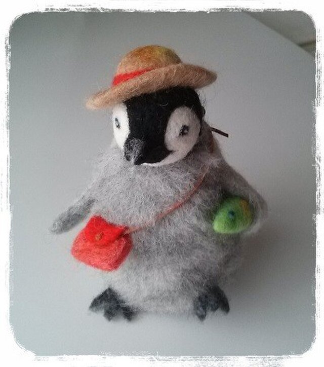 羊毛フェルト 麦わら帽子のペンギン君 | iichi ハンドメイド