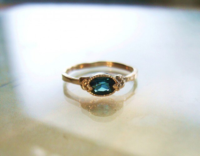 ✨インディゴライト トルマリン K10 リング✨ インディゴライト（ブルー）トルマリンとK10のピンキーリング