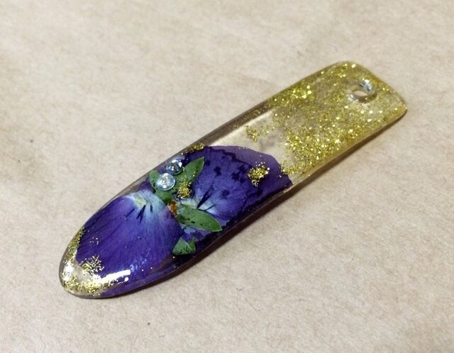 つやつやぷっくりな根付のもと【花びら・紫】の画像1枚目