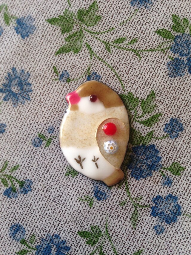 受注製作 七宝 シナモン文鳥 ブローチ