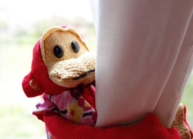 ~ぽくぽく~ピタッとくっつくちりめんマグさる君の画像1枚目