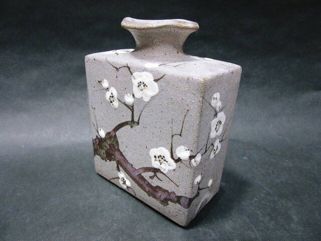 変壺花入(梅)の画像1枚目