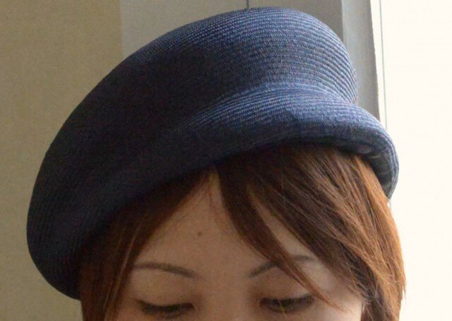 夏素材のベレー帽(ネイビー)の画像1枚目