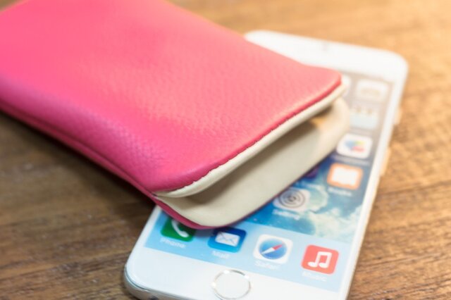 iPhone6レザーケース サクラピンクの画像1枚目
