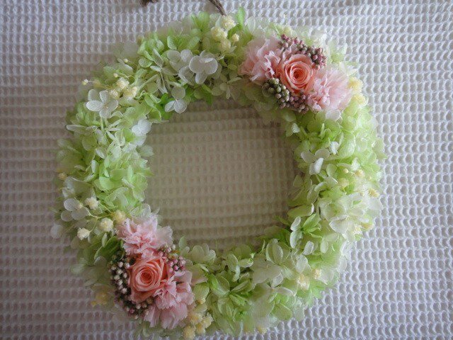 【作品紹介】ピーチピンク×グリーンの爽やかリースの画像1枚目