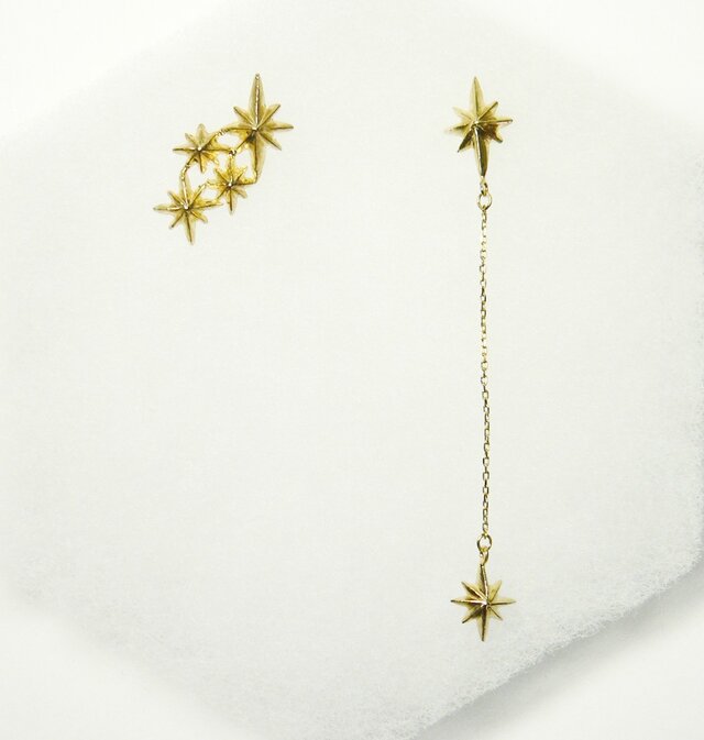 夜空の星 流れ星 ピアスの画像1枚目