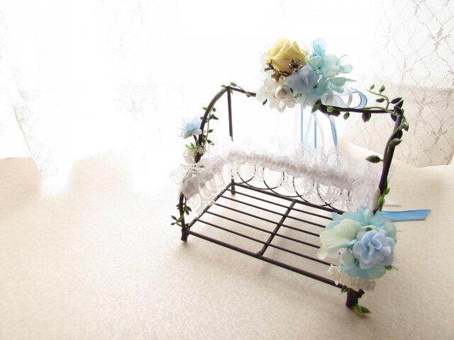 59:【SOLD】お部屋に♪プリザーブドフラワーの小物スタンド。の画像1枚目