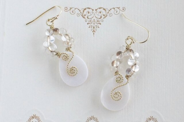 yonayonaピアス(イヤリング変更可)の画像1枚目