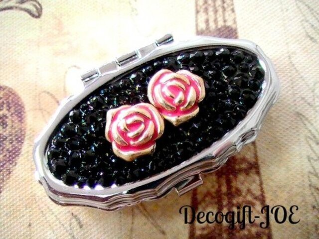スワロフスキーデコ ピルケース 薔薇 ジェットの画像1枚目