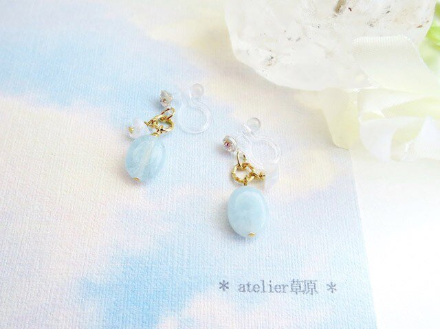 *ノンホールピアス*アクアマリン×ムーンストーン*天然石*の画像1枚目