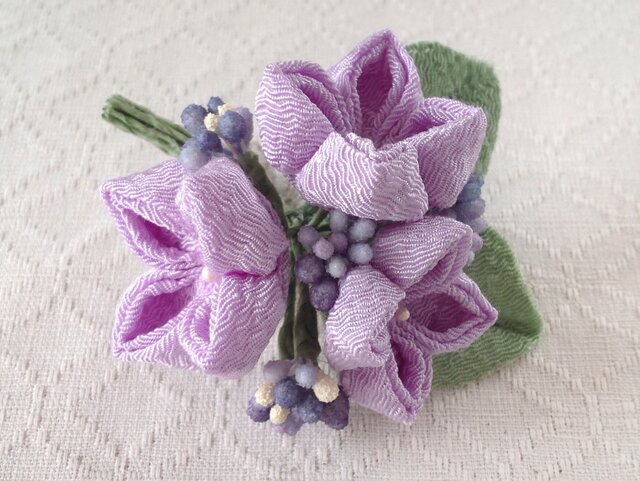 〈つまみ細工〉紫陽花の髪飾り(小・藤色)の画像1枚目
