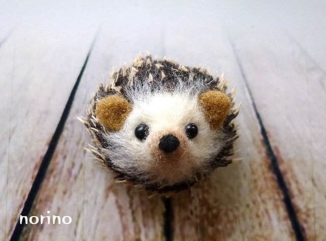 □羊毛フェルト ハリネズミちゃんマグネット□ | iichi 日々の